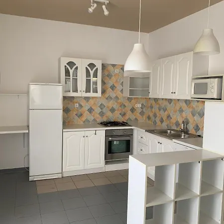 Centrum Nyaralo Tatil Evi *